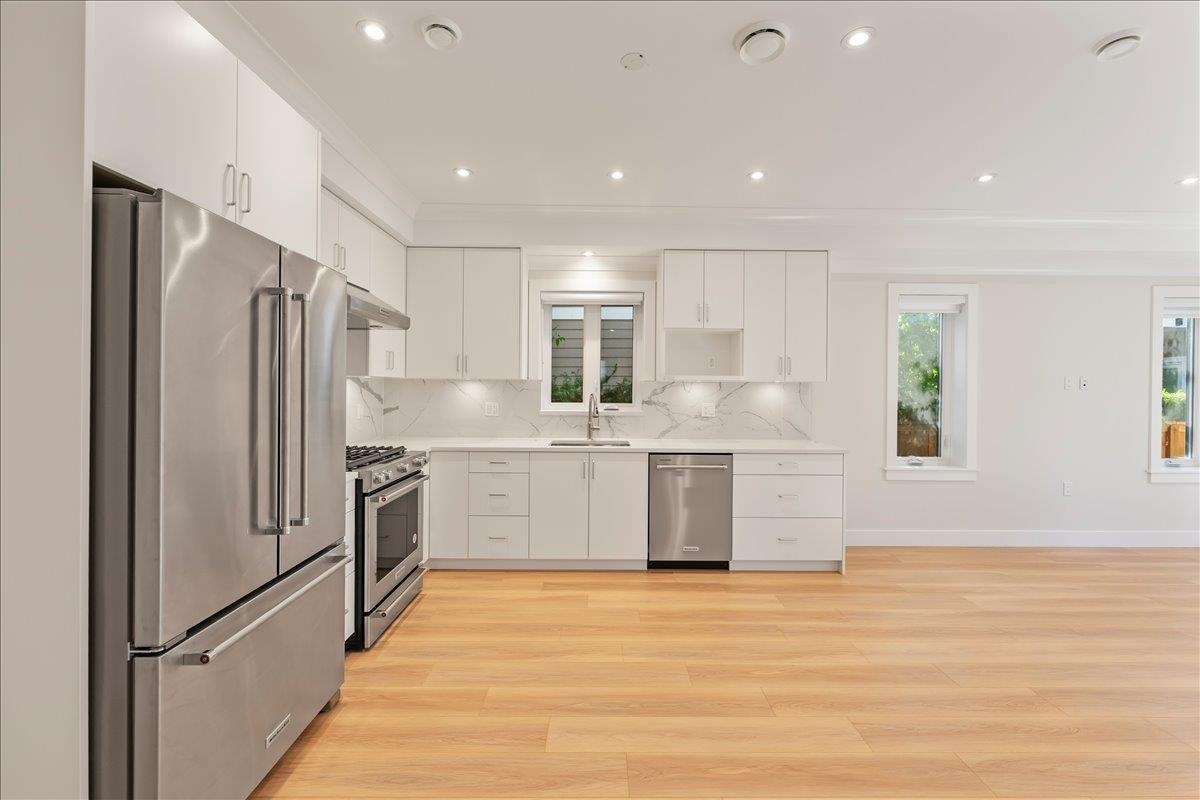 Breakfast Nook Photo of 4852 Slocan Street, Vancouver, BC