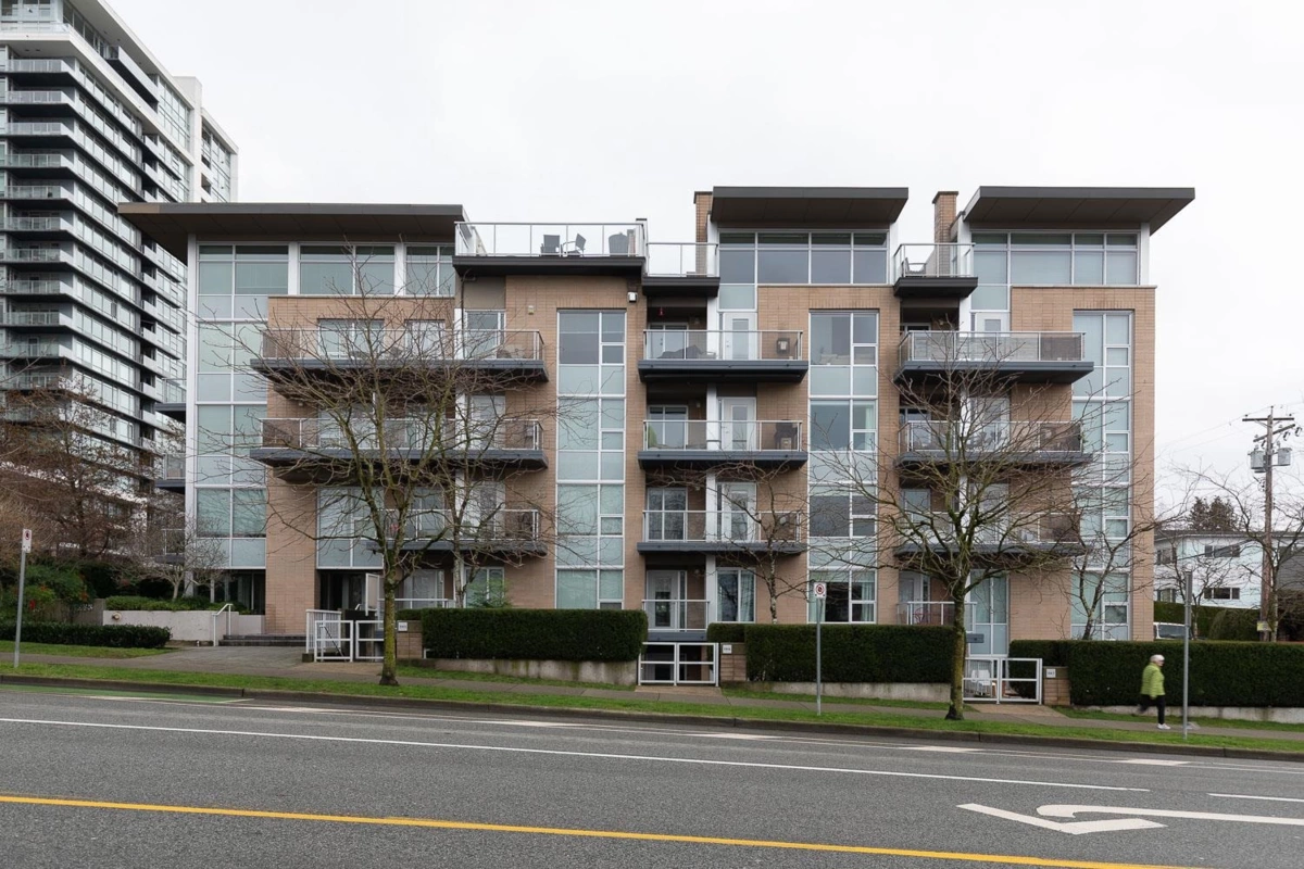 Laundry Room Photo of PH7 1288 Chesterfield Avenue, North Vancouver, BC