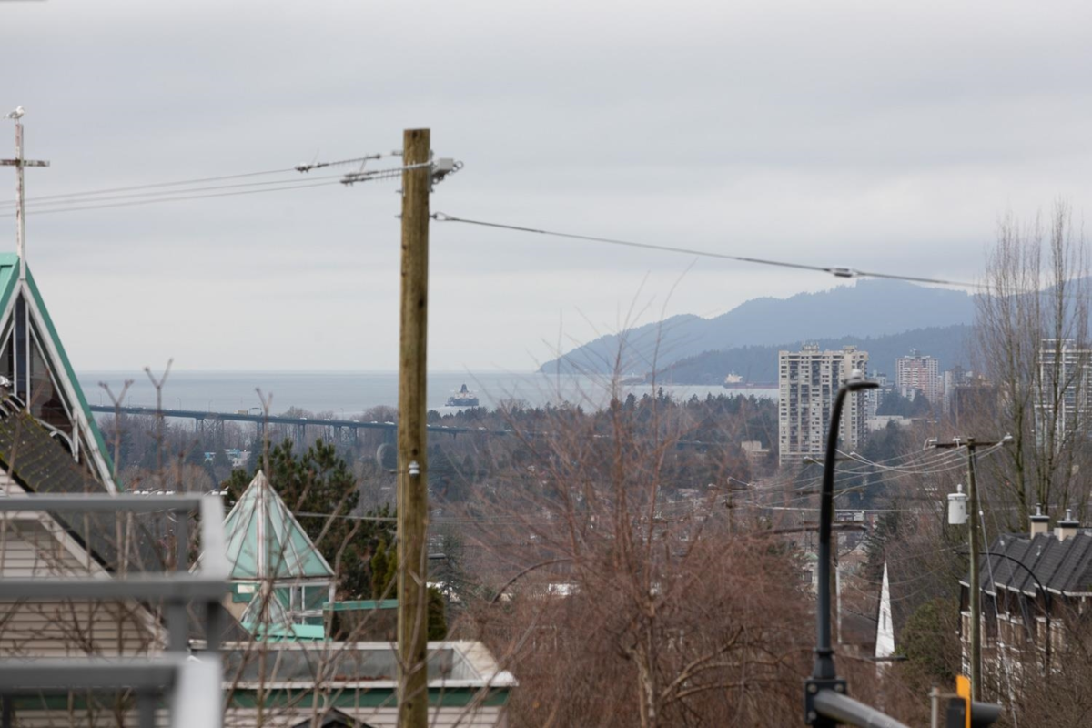 Loft / Bonus Room Photo of PH7 1288 Chesterfield Avenue, North Vancouver, BC