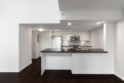 Breakfast Nook Photo of PH7 1288 Chesterfield Avenue, North Vancouver, BC