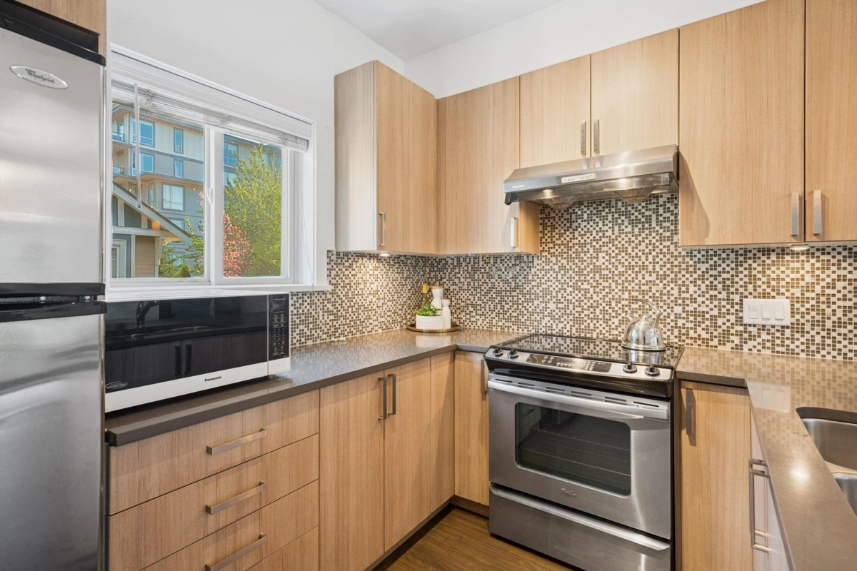 Primary Bathroom Photo of 203 7168 Stride Avenue, Burnaby, BC