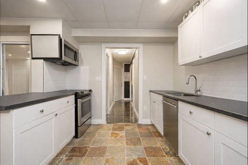 Staircase Photo of 122 43995 Chilliwack Mountain Road, Chilliwack, BC