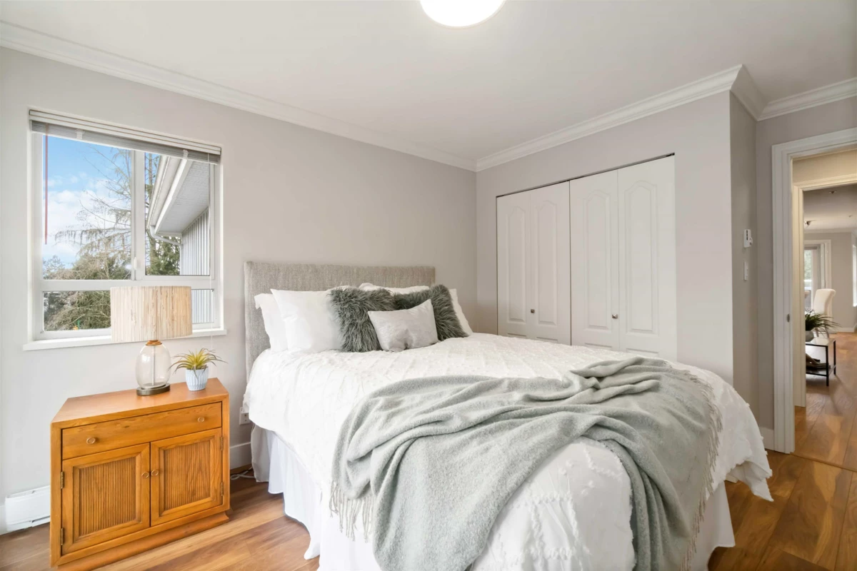 Hallway Photo of 401 1281 Parkgate Avenue, North Vancouver, BC