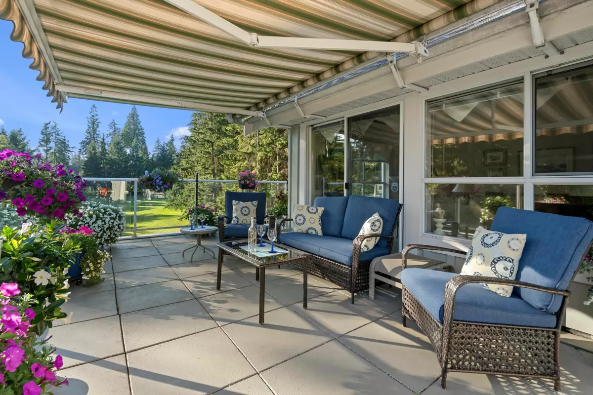 Hot Tub / Spa Photo of 401 1281 Parkgate Avenue, North Vancouver, BC