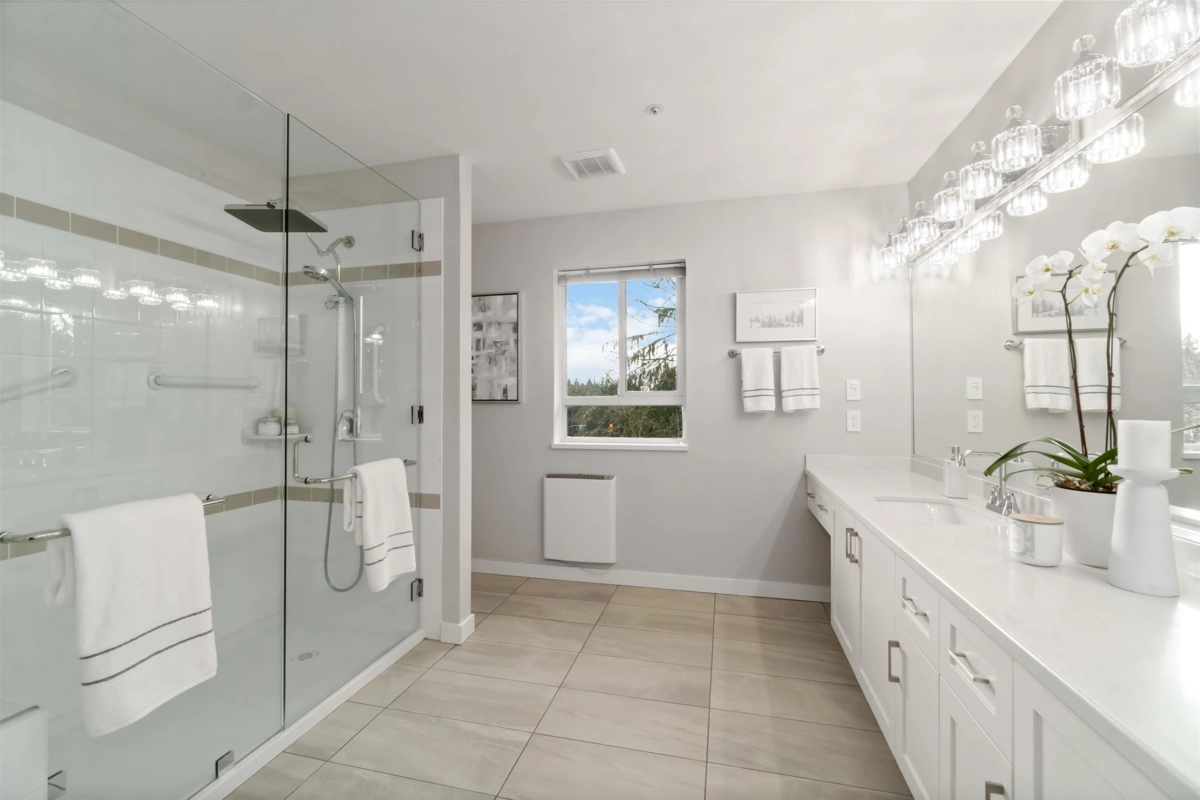 Mudroom Photo of 401 1281 Parkgate Avenue, North Vancouver, BC