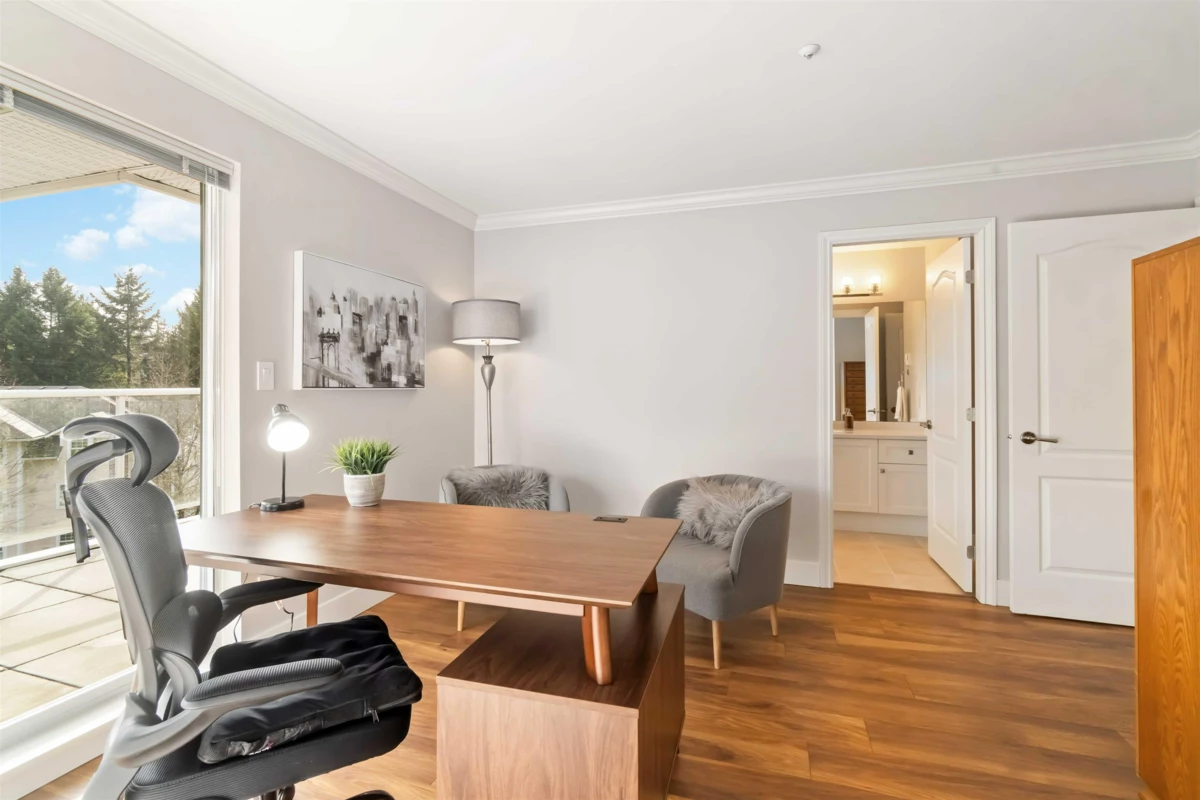 Outdoor Patio Photo of 401 1281 Parkgate Avenue, North Vancouver, BC