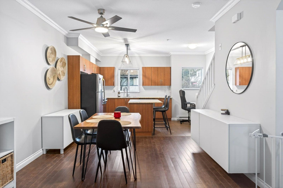Breakfast Nook Photo of 611 1661 Fraser Avenue, Port Coquitlam, BC