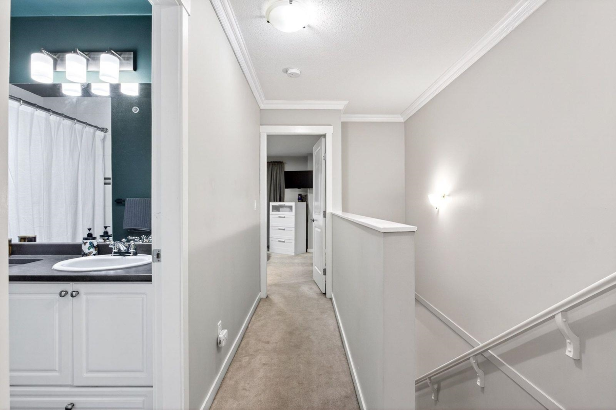 Laundry Room Photo of 611 1661 Fraser Avenue, Port Coquitlam, BC