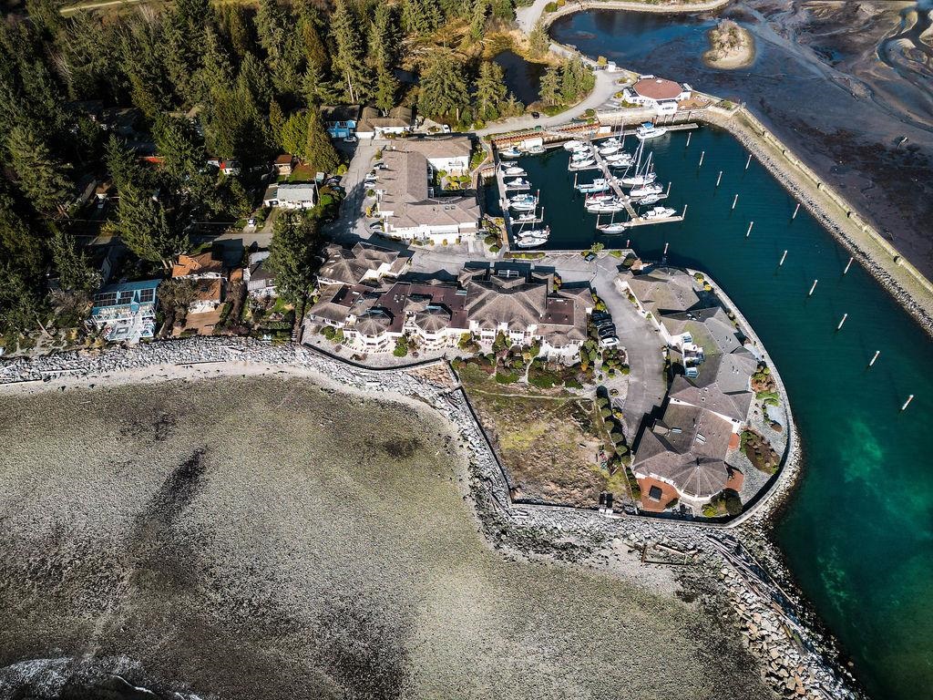 Fitness Center Photo Near 222 1585 Field Road, Sechelt, BC