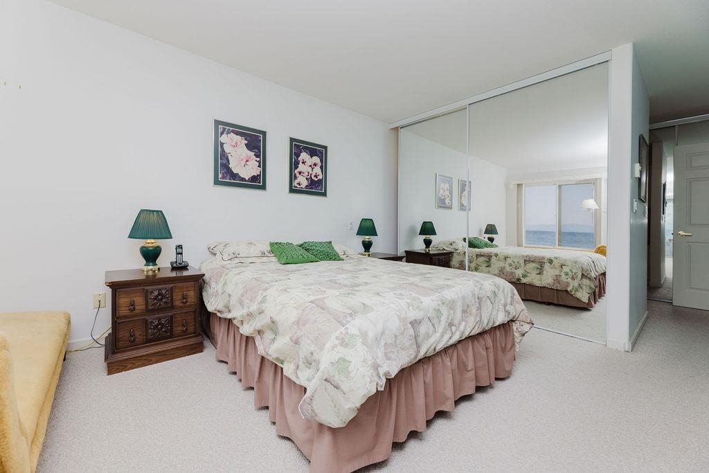 Hallway Photo of 222 1585 Field Road, Sechelt, BC