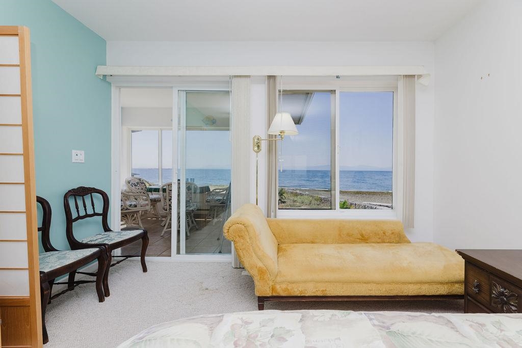 Staircase Photo of 222 1585 Field Road, Sechelt, BC