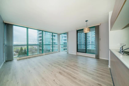 707 8871 Lansdowne Road, Richmond, BC