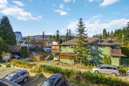 Outdoor Deck Photo of 204 1633 Tatlow Avenue, North Vancouver, BC