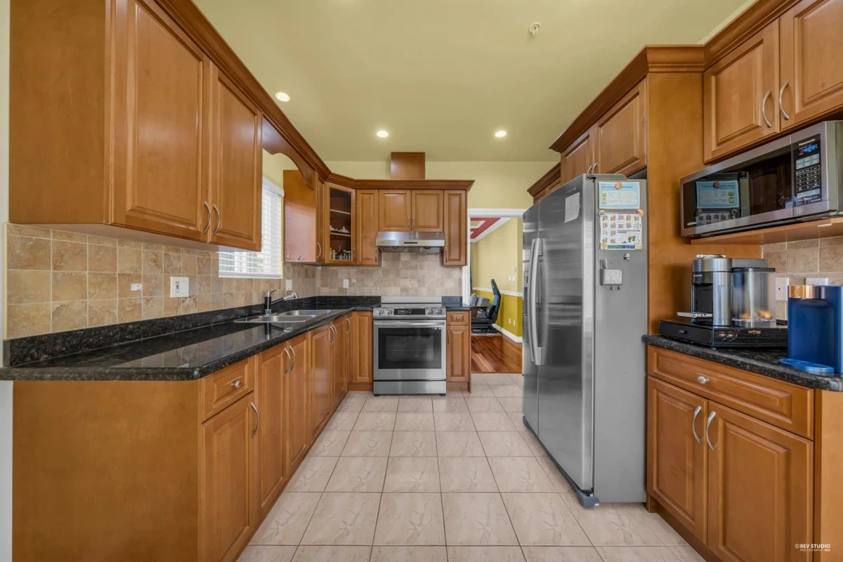 Breakfast Nook Photo of 2160 E 54th Avenue, Vancouver, BC