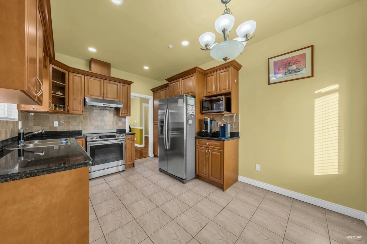 Primary Bedroom Photo of 2160 E 54th Avenue, Vancouver, BC