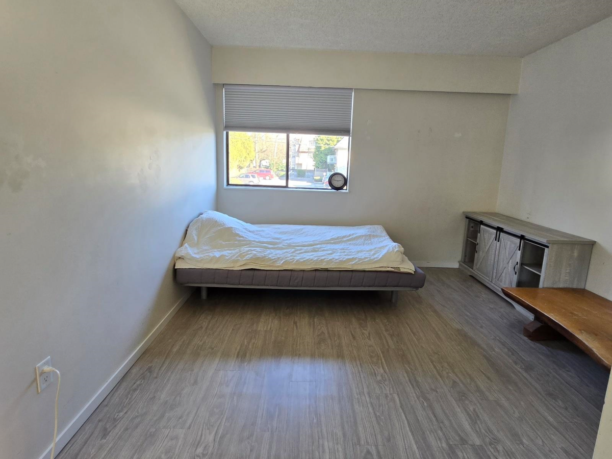 Primary Bathroom Photo of 129 1909 Salton Road, Abbotsford, BC