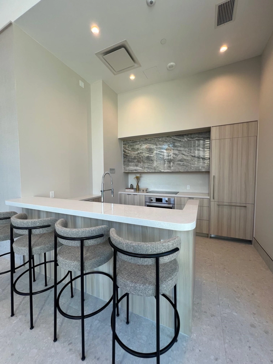 Staircase Photo of 1401 6087 Wilson Avenue, Burnaby, BC