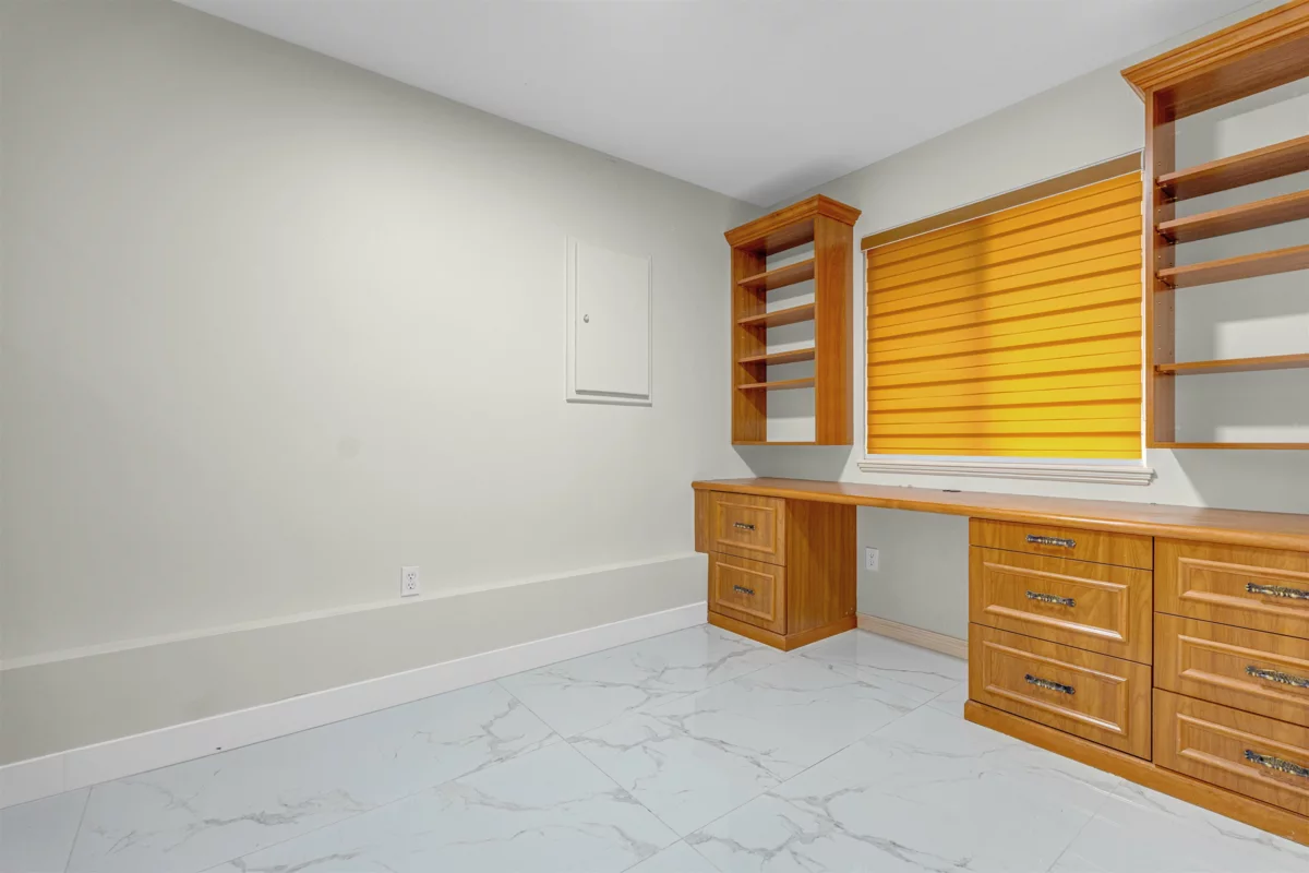 Guest Bathroom Photo of 4840 196 Street, Langley, BC