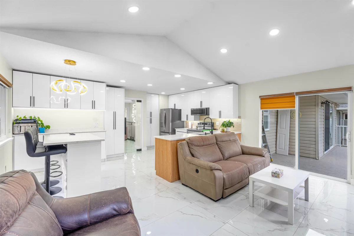 Kitchen Island Photo of 4840 196 Street, Langley, BC