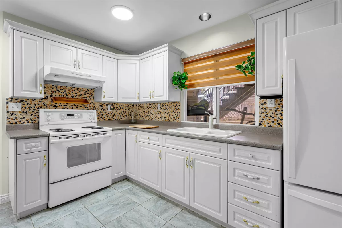 Mudroom Photo of 4840 196 Street, Langley, BC