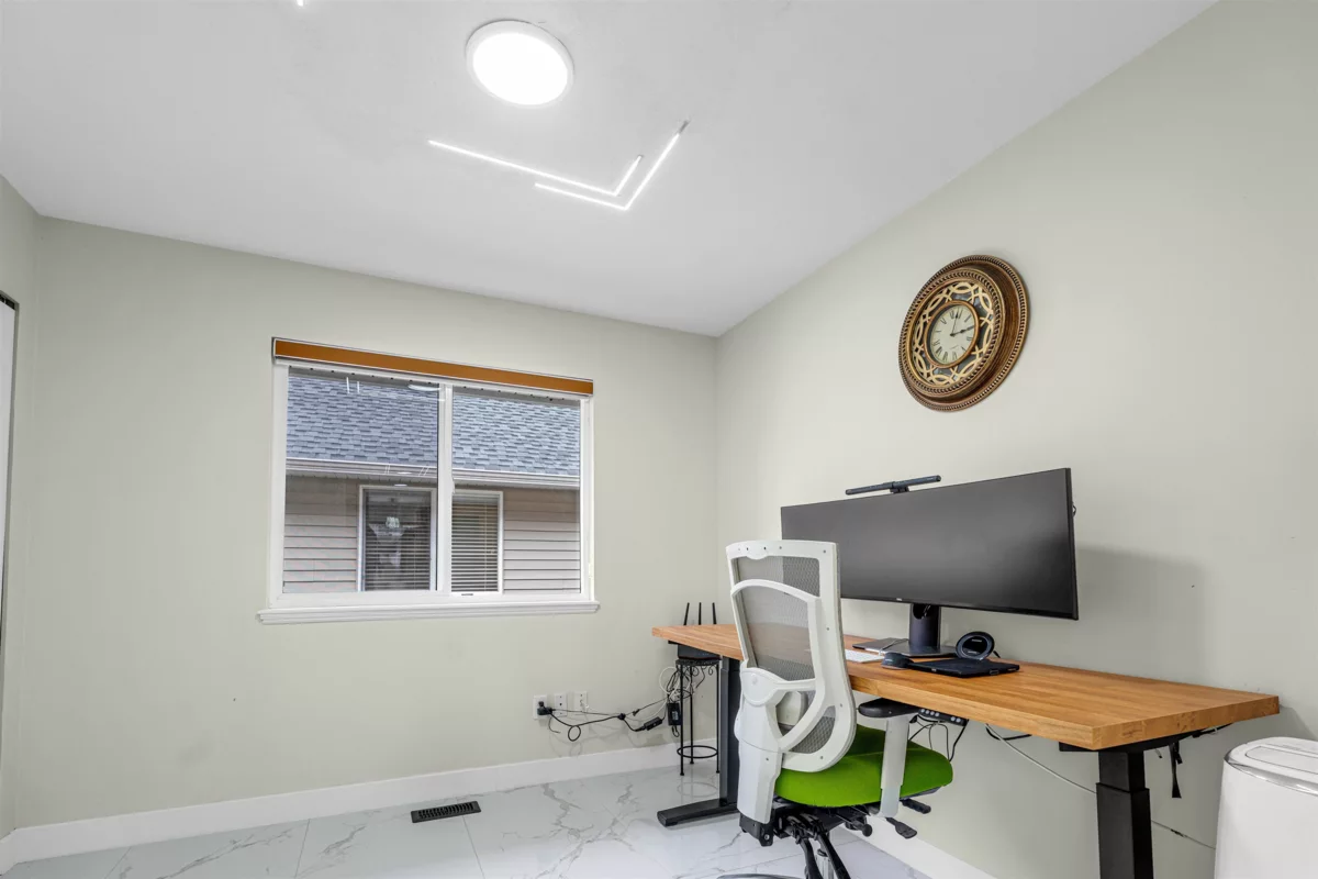 Outdoor Deck Photo of 4840 196 Street, Langley, BC