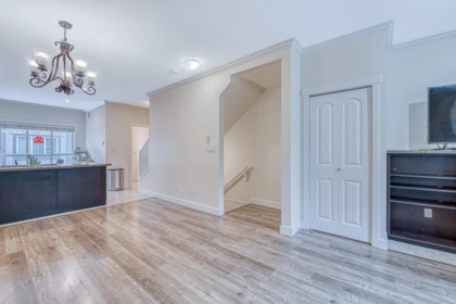 Kitchen Photo of 4 7373 Turnill Street, Richmond, BC