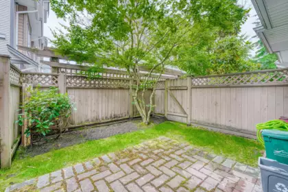 Loft / Bonus Room Photo of 4 7373 Turnill Street, Richmond, BC