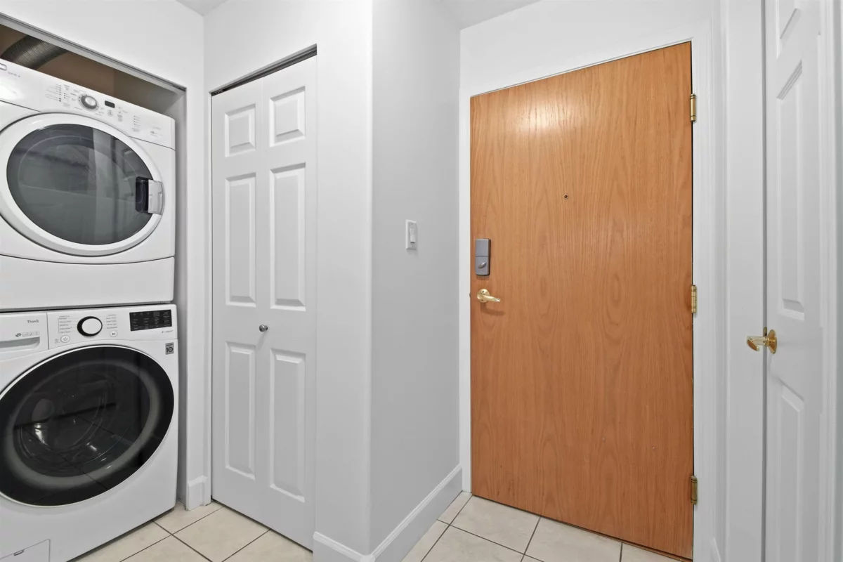 Loft / Bonus Room Photo of 201 2741 E Hastings Street, Vancouver, BC