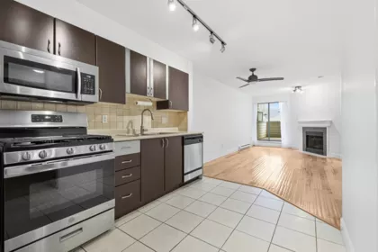 201 2741 E Hastings Street, Vancouver, BC, Vancouver — Apartment/Condo for sale