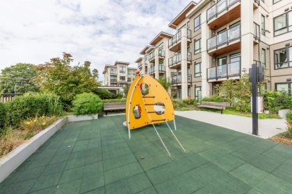 Loft / Bonus Room Photo of 315 4033 May Drive, Richmond, BC