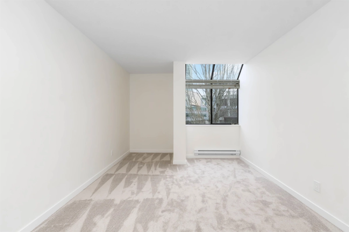 Guest Bathroom Photo of 317 13364 102 Avenue, Surrey, BC