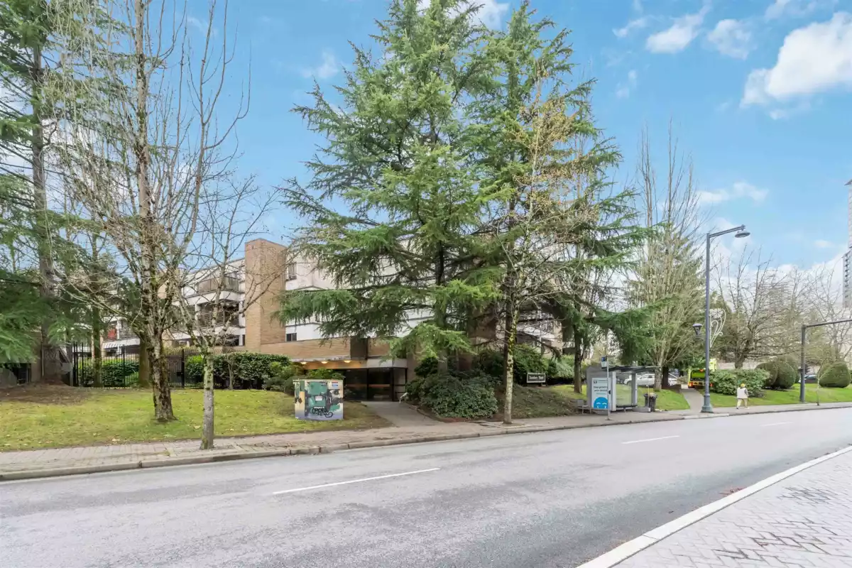 Outdoor Kitchen Photo of 317 13364 102 Avenue, Surrey, BC