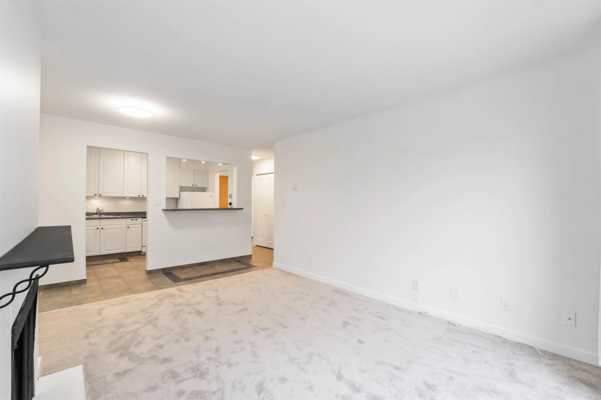 Powder Room Photo of 317 13364 102 Avenue, Surrey, BC