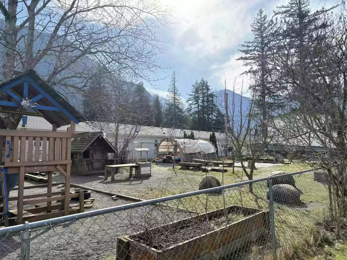 Exterior Rear Photo of 610 Hemlock Avenue, Hope, BC