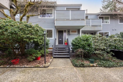 4603 Hoskins Road, North Vancouver, BC, North Vancouver — Townhouse for sale