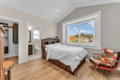 Laundry Room Photo of 14691 59a Avenue, Surrey, BC