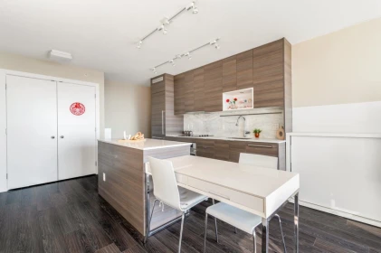 Powder Room Photo of 1712 13398 104 Avenue, Surrey, BC