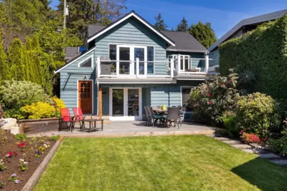 3841 Lonsdale Avenue, North Vancouver, BC, North Vancouver — Single Family Residence for sale