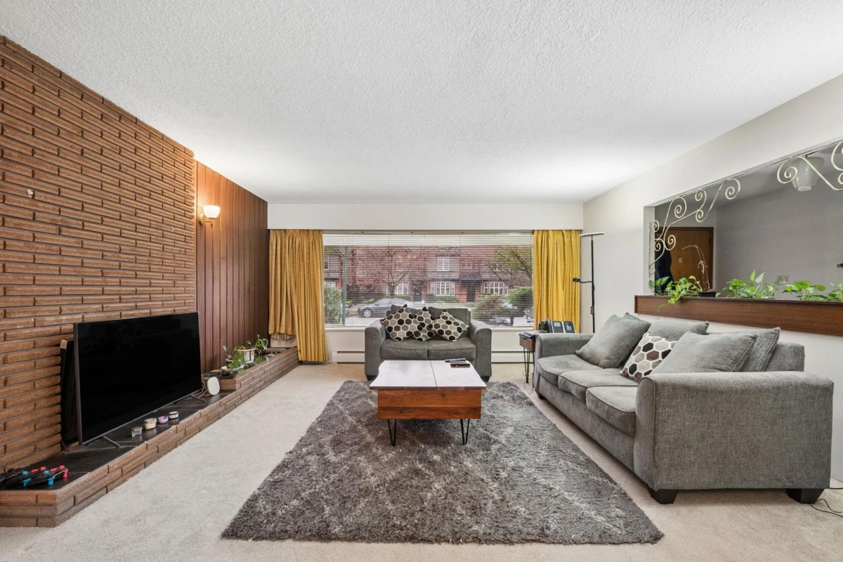 Family Room Photo of 5606 Willow Street, Vancouver, BC