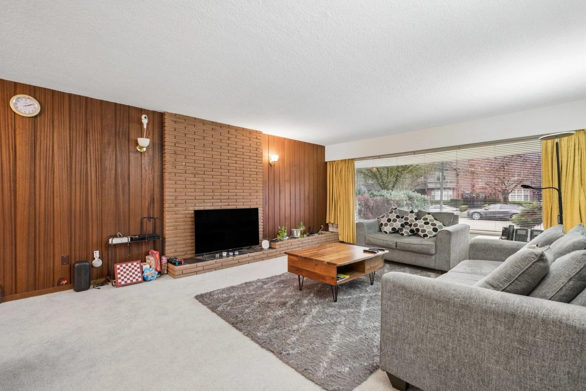 Living Room Photo of 5606 Willow Street, Vancouver, BC