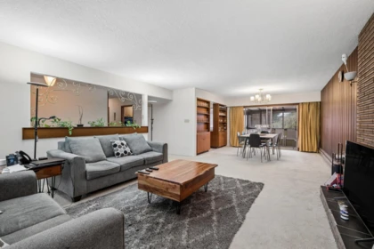 Kitchen Photo of 5606 Willow Street, Vancouver, BC