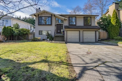 Fitness Center Photo Near 1981 158a Street, Surrey, BC