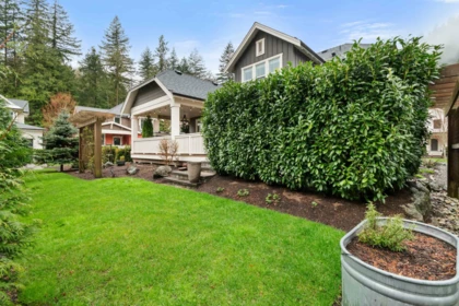 Swimming Pool Photo of 43339 Creekside Circle, Lindell Beach, BC