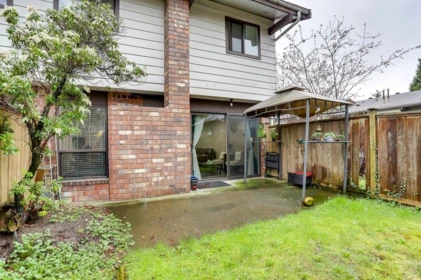 Entry Foyer Photo of 263 7493 140 Street, Surrey, BC