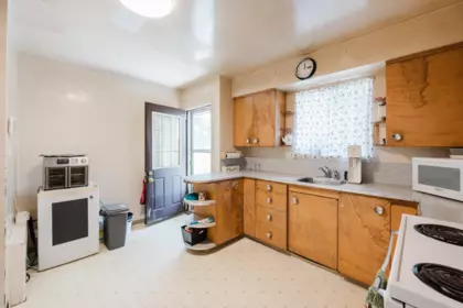 Mudroom Photo of 6338 Selma Avenue, Burnaby, BC