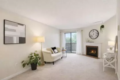 312 615 North Road, Coquitlam, BC, Coquitlam — Apartment/Condo for sale