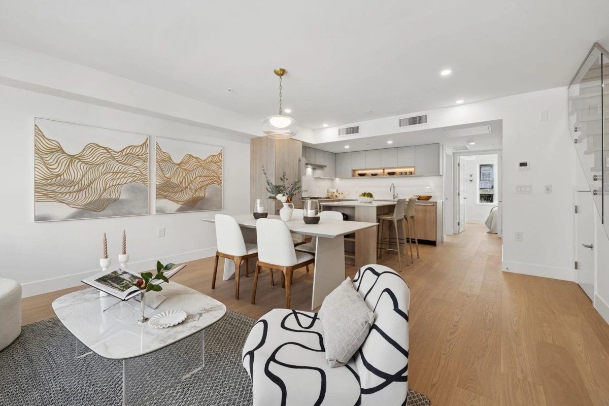 Dining Area Photo of 122 578 W 24 Avenue, Vancouver, BC
