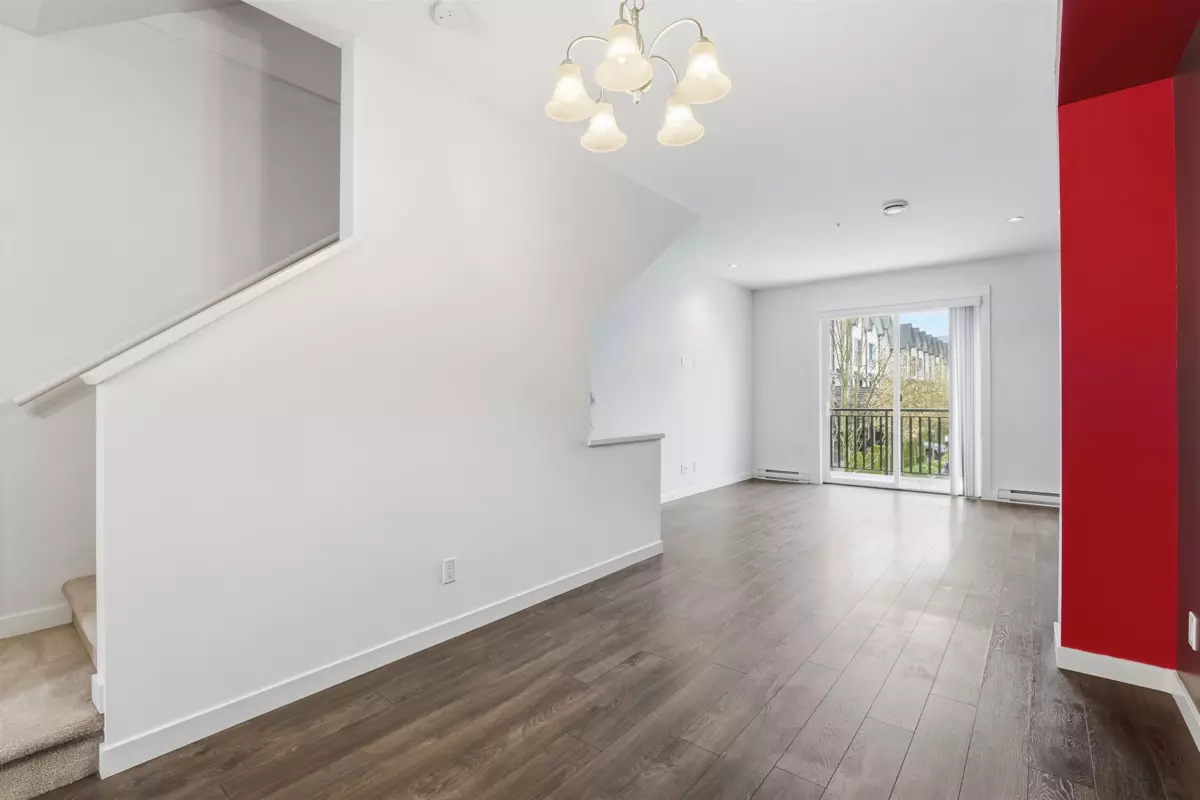 Dining Area Photo of 3 2371 Ranger Lane, Port Coquitlam, BC