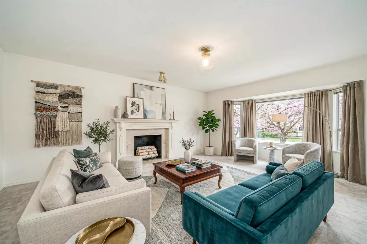 Family Room Photo of 9072 Briar Road, Burnaby, BC