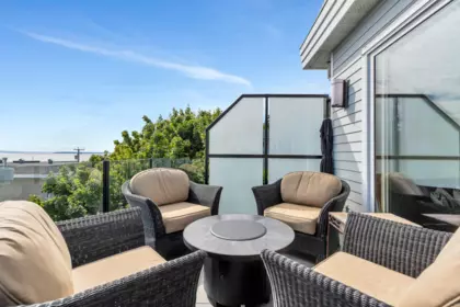 Office / Den Photo of 15364 Victoria Avenue, White Rock, BC